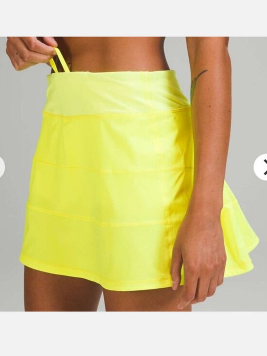 lululemon athletica Dresses & Skirts - Lululemon Pace Rival Mid Rise Skirt Size 4 Highlight Yellow Neon Cute Activewear